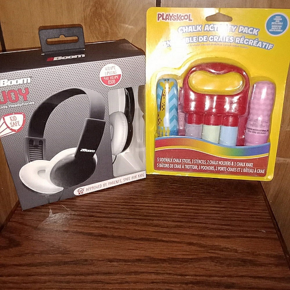 Headphones + Chalk'Activity'Set